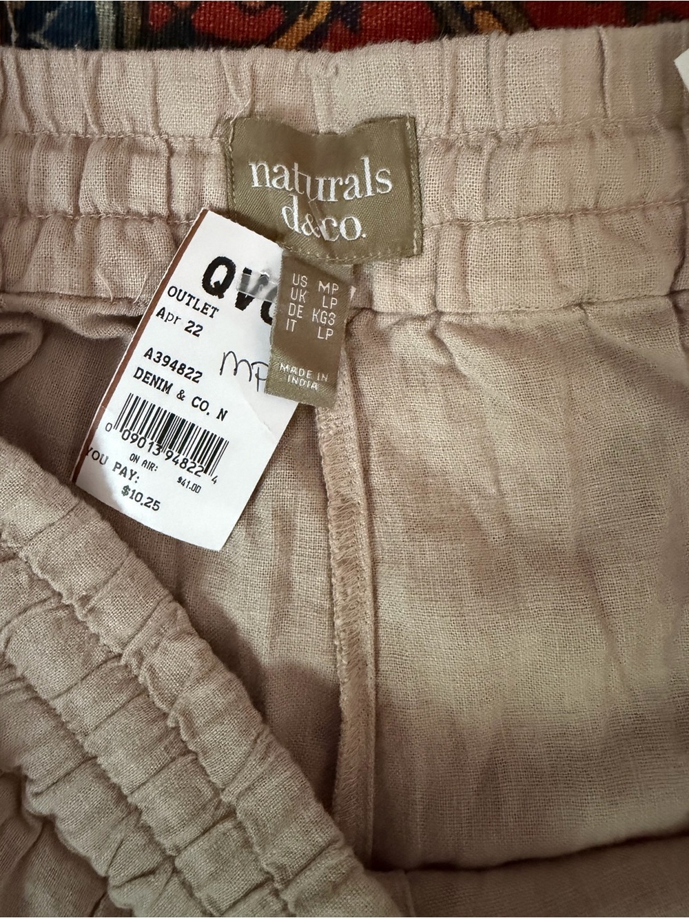 Relaxed Drawstring Linen-Blend Chinos in Beige beach everyday leisure wear - Picture 2 of 9
